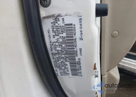 2002 Toyota Avalon Xls z USA, uszkodzony, nr VIN 4T1BF28B82U228599